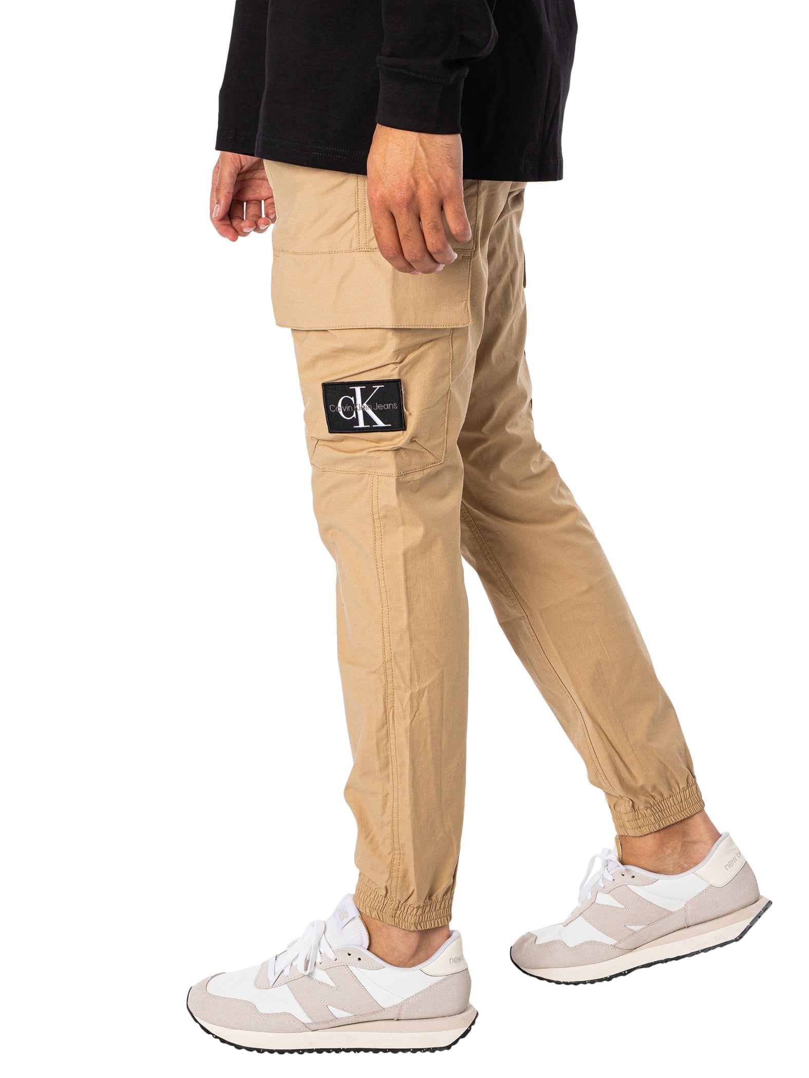 Calvin Klein Sateen Cargo Pants - Bottoms - Boozt.com